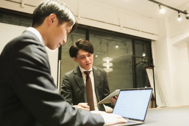 コンサルから転職したい方必見!経験が活かせる転職先と注意点を解説